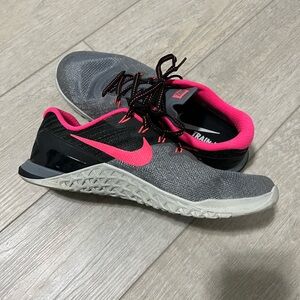 NIKE METCON 3 Women’s shoes size 7.5 Pink/Grey